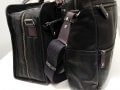優しく柔らかい馬革で作られた大きな鞄で旅に出たい