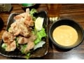 怪味ソースの唐揚げはビールと合う？「とめ手羽」へ