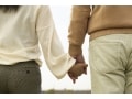 「年の差婚」に見る、男女の見解の違い