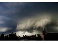 強風被害に備えるには？台風と竜巻の季節がやってくる