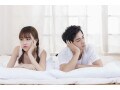 夫婦だけの寝室が怖い……妻の本音は？夫婦仲に危険が陥りやすい理由