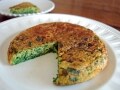 お好きなハーブをたっぷりと イラン風ハーブオムレツ