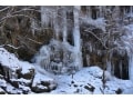 南関東では貴重！ 秩父で見られる冬の絶景“氷柱”