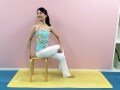 簡単ストレッチで、デスクワークしながらお腹痩せ！