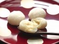 ふわふわ簡単ホワイトチョコもちレシピ……チョコがとろける！
