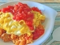 生トマトソースのオムライス！包まず簡単に作れるレシピ