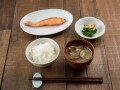 一人暮らしでも、バランスよく魚を食べるコツ