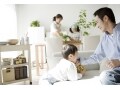 男性会社員のお小遣い額が低下！パパは月3万円!?