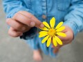 赤ちゃんの姓名診断……結婚後に苗字の変わる女の子の画数