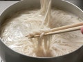 ひっぱりうどんのレシピ…乾麺とさば缶で作る、山形の郷土料理！