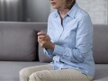 51歳貯金1000万円。病気で仕事ができず、夫は非正規雇用。生活できなくなるのではと不安