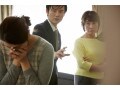 彼の母親が結婚に大反対！ 40を過ぎても親に支配される男って…