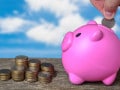 42歳会社員、貯金はなく、かつかつの生活で楽しみもなく、老後の生活も不安です
