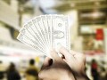 金運が逃げる？残念な「10万円給付金」の使い方