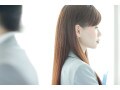 「裏表がある人」の共通点とは？ 子供おばさんが幸せになれない理由