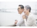 平均給与が下がる60代。これから何にお金を使ったらいいのだろう