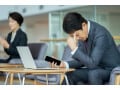 「酒も飲めないダメなヤツで」と上司に言われ…。“アルハラ”だけじゃない、男社会で生きづらい男たち