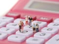 夫が今月、60歳で退職します。個人年金の満期保険金を一括で受け取ってしまったほうがいい？