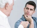 「認知症かも」で様子見は危険？病院を早期受診すべき3つの理由