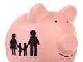 2人以上世帯が保有する平均貯蓄額は1291万円！昨年と比較して270万円ほども減少？