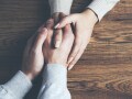 セカンドパートナーと不倫の境界線は…？夫以外の“親密な男女関係”に妻たちが満たされる理由