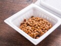 Q. 納豆をより健康的に食べるには、どのような食べ合わせがおすすめですか？ 【管理栄養士が解説】