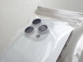 100均で買える防水スマホケース4種を比較！ 水辺での写真撮影にも使えそうかチェックしてみた