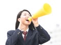 Q. 女子が応援団長になるのは難しいでしょうか？ 体格的に不利ですか？
