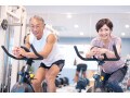 60歳・リスク資産2億円男性「旅先でもカラオケやランドリーを使い放題」筋トレ好き夫婦の株主優待活用術