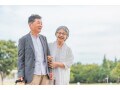 資産1億円で「妻と海外旅行でB級グルメや観光地巡りを楽しむ」74歳男性の年金生活のリアル
