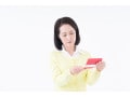 現預金750万円「厚生年金加入期間を増やし、繰り下げ受給もして受給額の増額をした」68歳女性が感じた不満