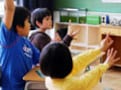 手話で話し、学び、成長するバイリン学校