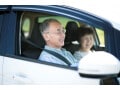 シニアの暮らしに最適なのは？車を持つvs. タクシー利用、家計にやさしいのはどっち？