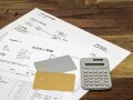 「生活費はクレジット払い。毎月の明細書を過去と比較する」金融資産6500万円・75歳の家計管理術