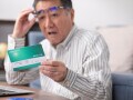 月の年金26万円でも「年に50万円貯金が減っていく」67歳・元公務員男性の不安