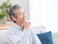 「歯の治療に5万円、日中はパチスロ。でも黒字」65歳の年金ひとり暮らし2年目