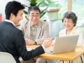 老後資金「86歳で底をつく」か「104歳まで持たせる」か……上手な取り崩し方とは