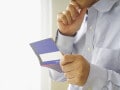 「定期預金はもったいなかった」年金受給を機にリスク資産9割へ動く66歳男性の判断