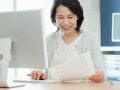 65歳以降も働きたいと考えています。年金が増えると税金や介護保険料も増えるのでしょうか？