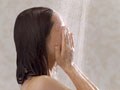 1月8000円も?!節水のカギはシャワーにあり