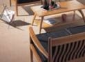 シンプルライフによく似合う　お部屋が広く見えるソファ