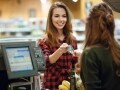 お会計時の英語フレーズ！スーパーのレジで店員は何を聞いている？