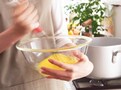 夫に家事を分担させる妻の極意とは？