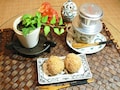ゆったりと時間が流れる休日のカフェタイム