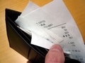 あらヤダっ！レシートだらけのお財布