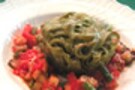 いつものパスタ料理をお洒落に食べたい！　タリアテッレのファンタシーア風