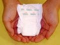 極低出生体重児のための小さな紙おむつ