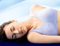 ノーブラ睡眠要注意！美乳は夜つくられる