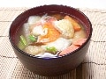 ５色の栄養バランス快眠食・鮭のっぺい汁