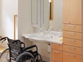 車椅子でも使いやすい洗面化粧台